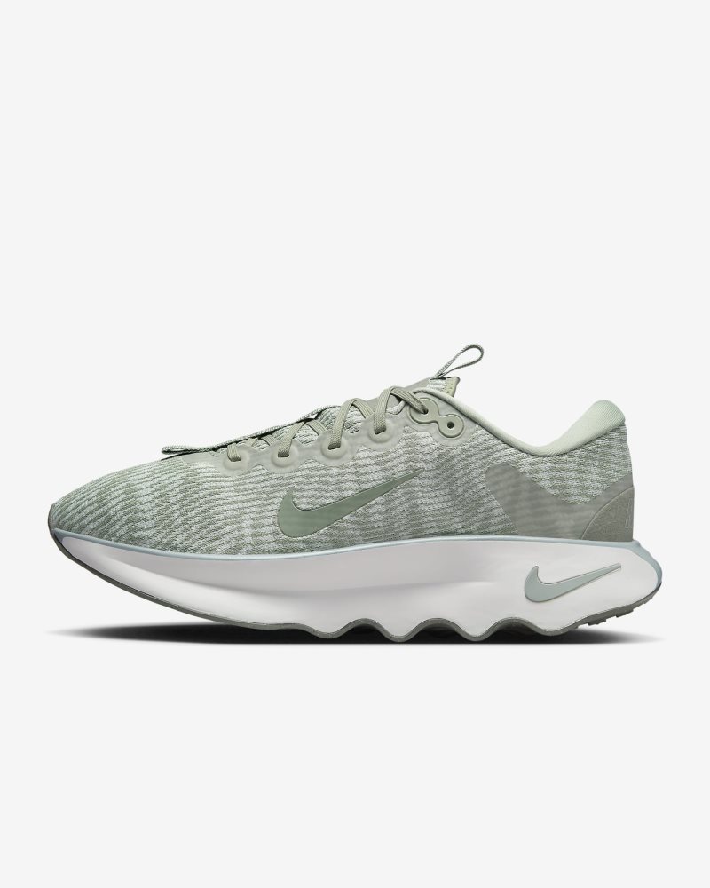 Nike Motiva Jade Horizon/Light Silver/Dark Stucco/Jade Horizon