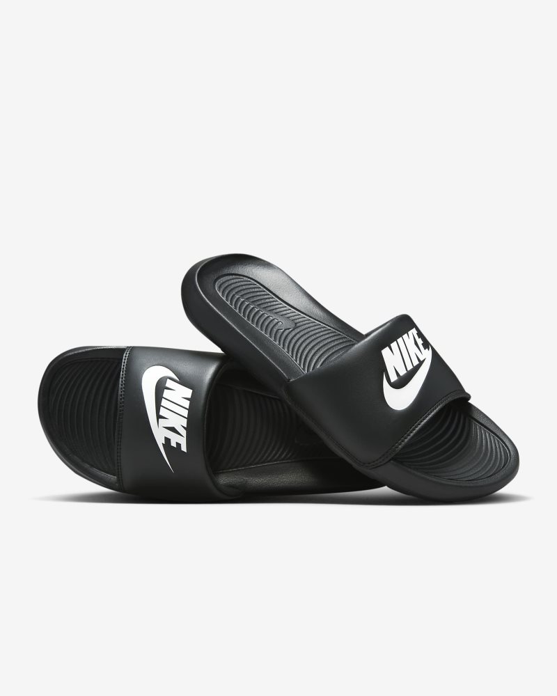 Nike Victori One Black/Black/White