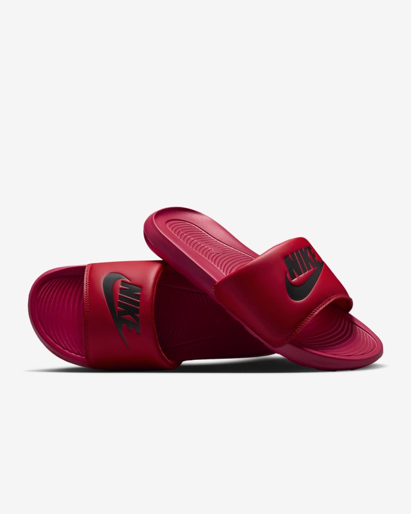 Nike Victori One University Red/University Red/Black