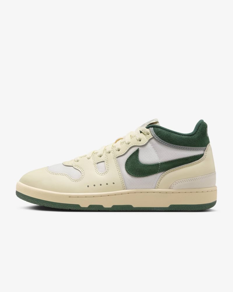 Nike Attack Sail/Coconut Milk/Pale Vanilla/Fir